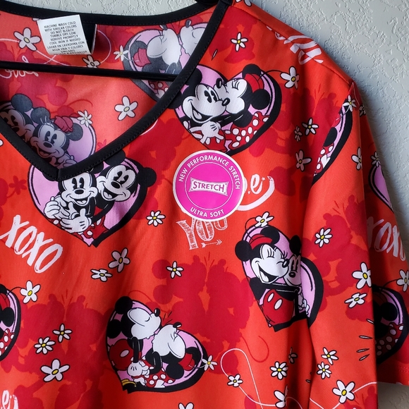 New Disney Mickey and Minnie scrub top - Picture 14 of 16